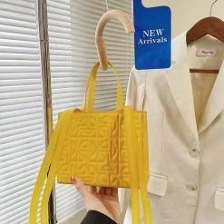 CHINA 2058 - YELLOW T PURSE WHAT'S NEW