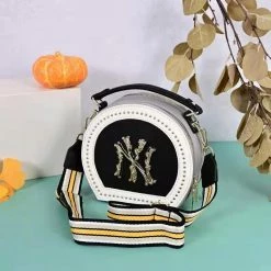 CHINA WHAT'S NEW 8440 - BLACK