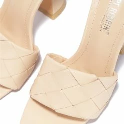 CAPE ROBBIN WHAT'S NEW AFFECTION - NUDE