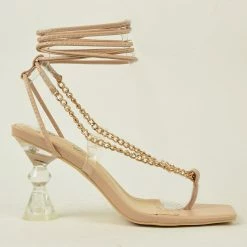 MACHI CARREY - NUDE WHAT'S NEW