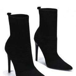 CAPE ROBBIN CHANTRIA - BLACK