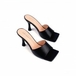 CAPE ROBBIN WHAT'S NEW TOWN SQUARE - BLACK