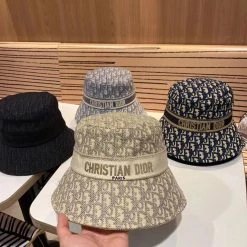 CHINA 0998 CD BUCKET HAT WHAT'S NEW
