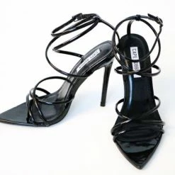 CAPE ROBBIN ADA - BLACK