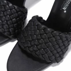 CAPE ROBBIN ANSON - BLACK WHAT'S NEW