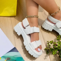 JP BENEFIT07 - WHITE WHAT'S NEW