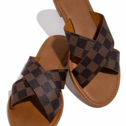 DND BROOK2 - BROWN WHAT'S NEW