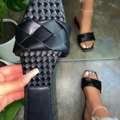 CAPE ROBBIN DEJA - BLACK