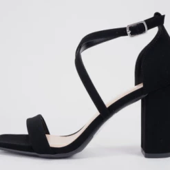 FORTUNE WHAT'S NEW FLYAWAY - BLACK