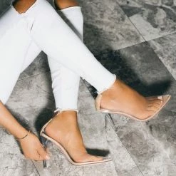 CAPE ROBBIN GLASS DOLL - NUDE WHAT'S NEW