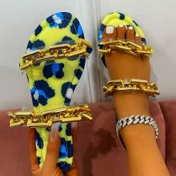 CAPE ROBBIN GOLDIE - LEOPARD WHAT'S NEW