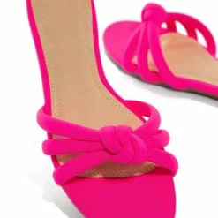 LILIANA HARTMAN1 - PINK WHAT'S NEW