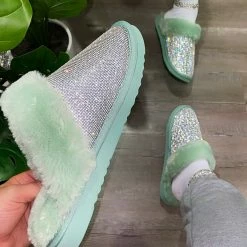 CAPE ROBBIN HOLIDAY - MINT