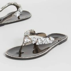 LEGEND JOANIE214 - SMOKE WHAT'S NEW