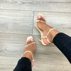 LEGEND LACEY01 - NUDE WHAT'S NEW