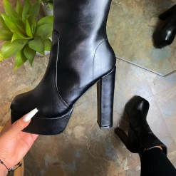 LILIANA LAWRENCE4 - BLACK PU WHAT'S NEW