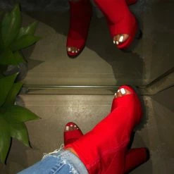 LILIANA MONCLAIR21 - RED