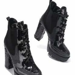 CAPE ROBBIN NELL - BLACK WHAT'S NEW