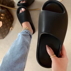 CAPE ROBBIN WHAT'S NEW FESTIVE - BLACK