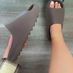 LEMONADE PLAYOFF - BROWN