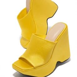 MIXX QUIA - YELLOW WHAT'S NEW