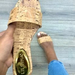 LILIANA REY10 - CORK