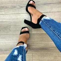 ELEGANCE WHAT'S NEW SQUARE1 - BLACK