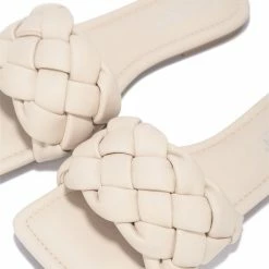 CAPE ROBBIN VAGABOND - NUDE WHAT'S NEW